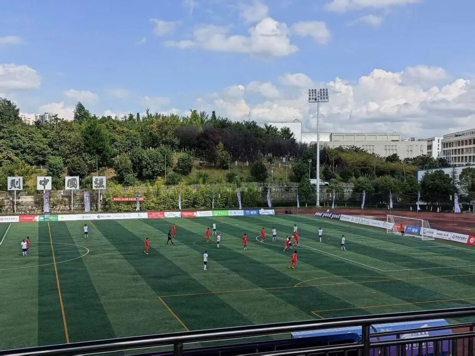 com, 在贵阳举行 com, 在贵阳举行