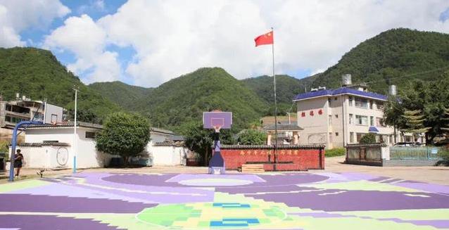 个小运动员, 洱县的两所, 运动梦想照 个小运动员, 洱县的两所, 运动梦想照